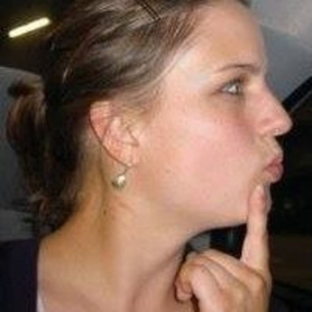Meet your Posher, Kendra